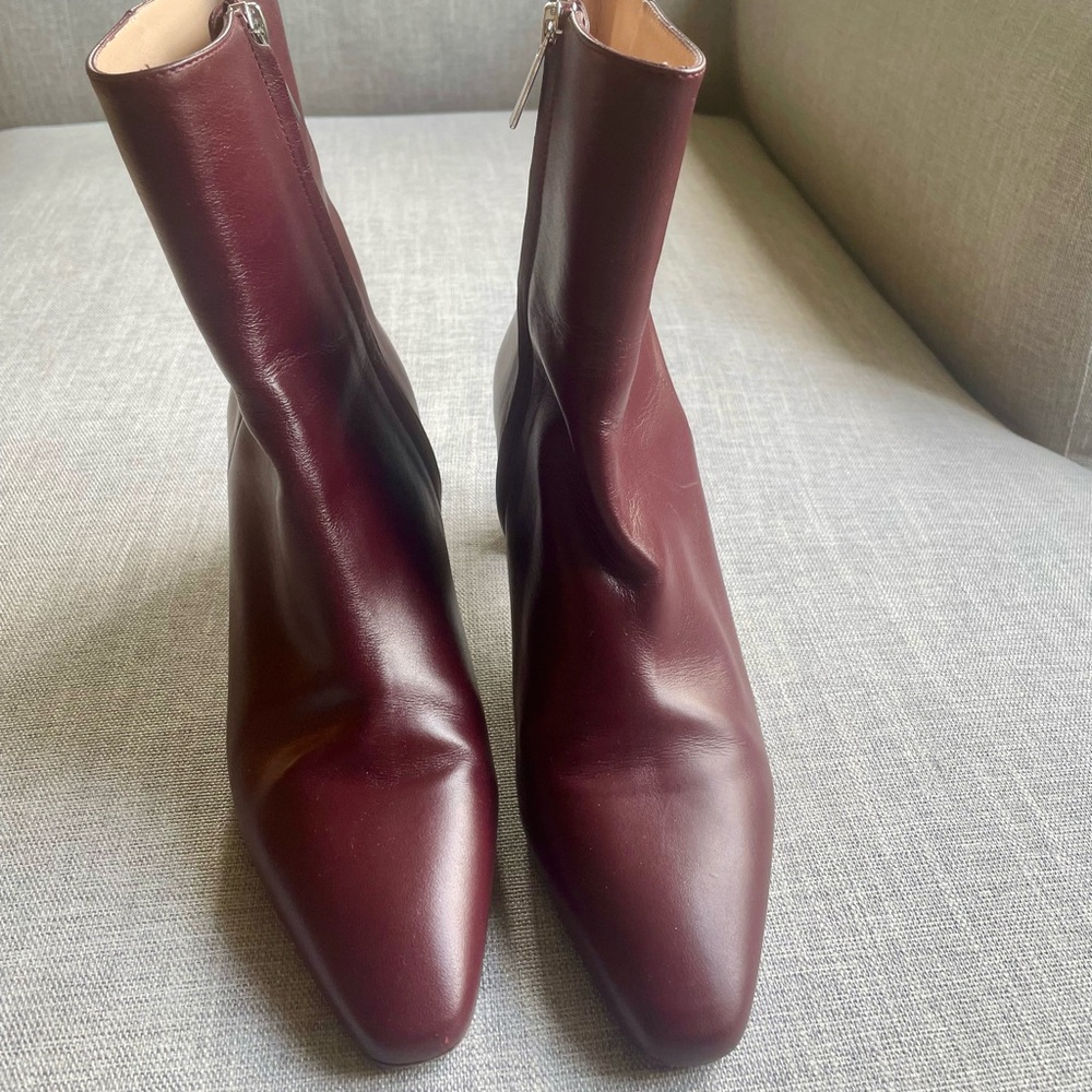 EUC Inez Women's Burgundy Leather Mid-Heel Ankle Booties 8.5 - Picture 3 of 15